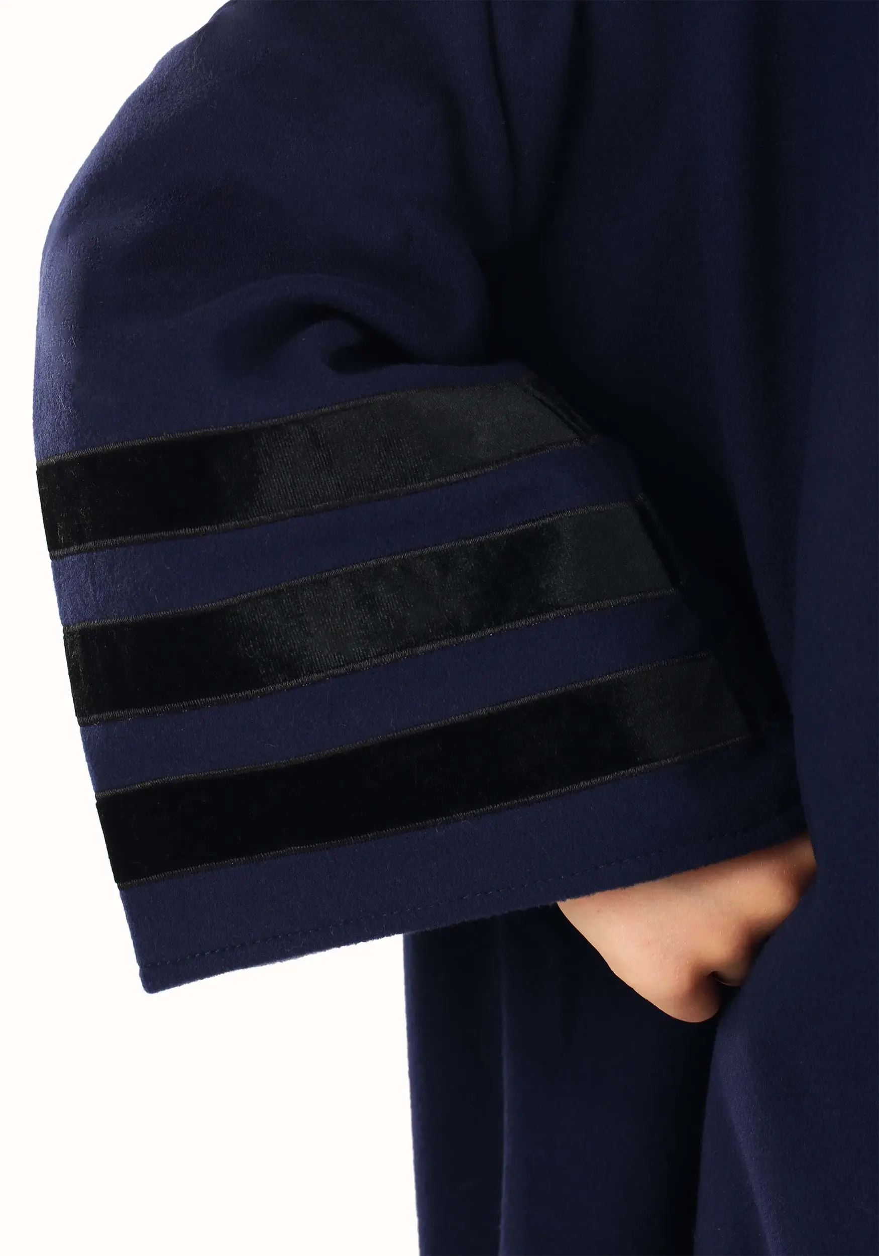 Kids Vintage Hogwarts Gryffindor Robe - Image 7