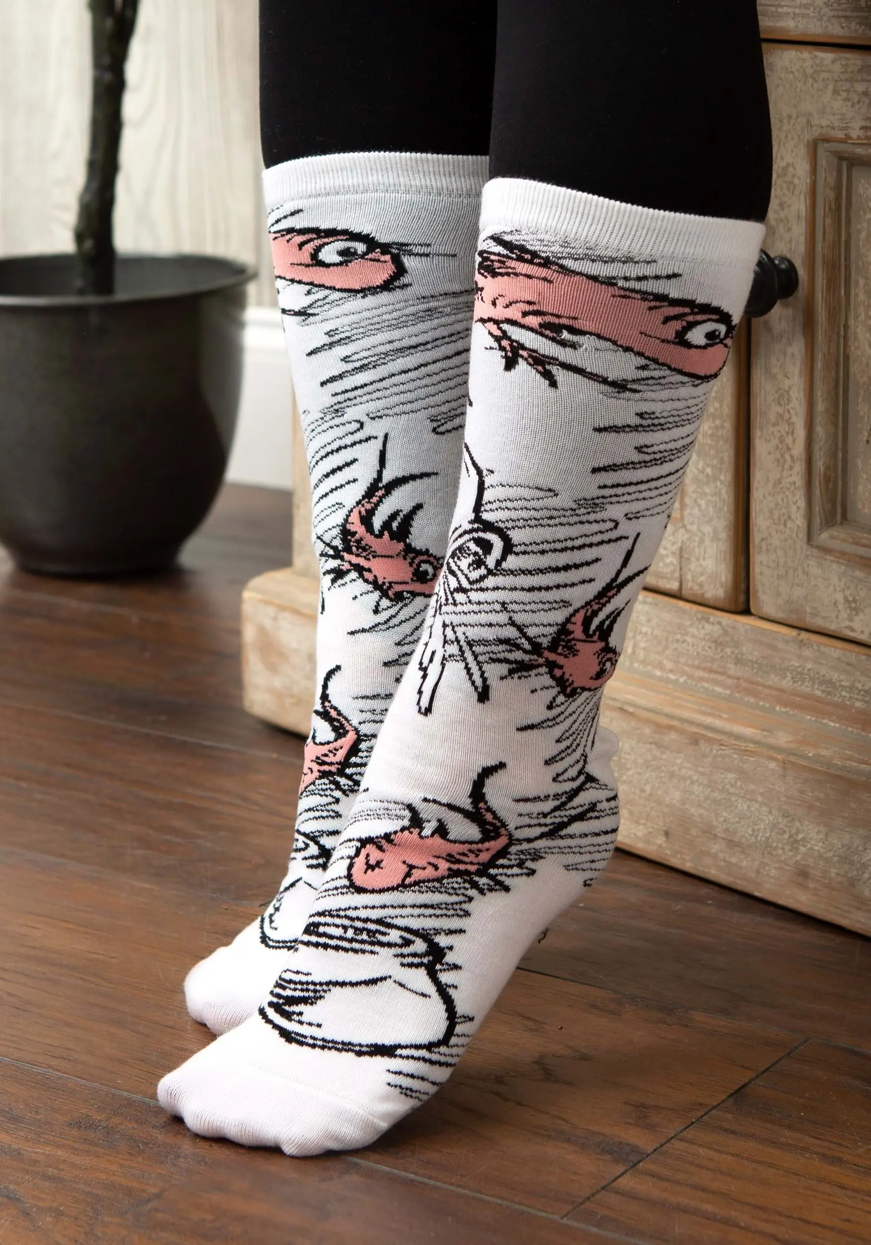 The Cat In The Hat Adult Crew Sock Set - Image 4